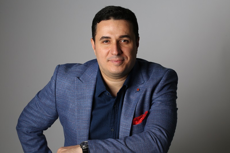 Dr ahmed Emara sara shabana Dr ahmed Emara sara shabana